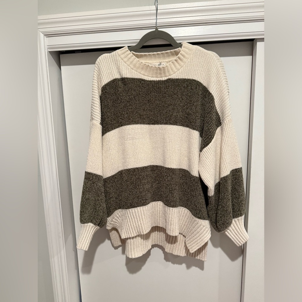 Altar’d State Striped Oversized Women’s Sweater Super Soft Size Medium EUC